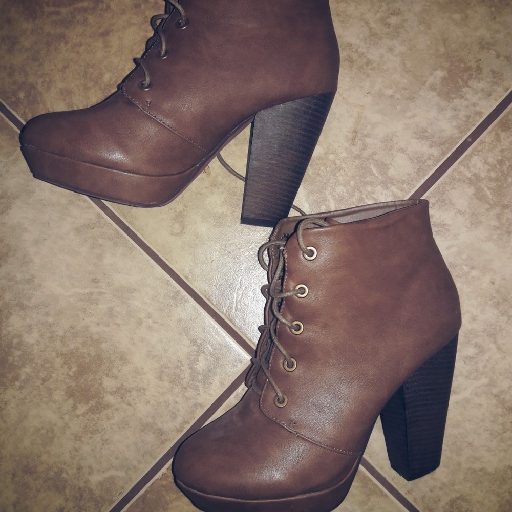 Ankle boots